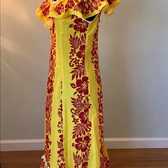 Hawaiian Wedding Dress, Vintage - Picture 5 of 10